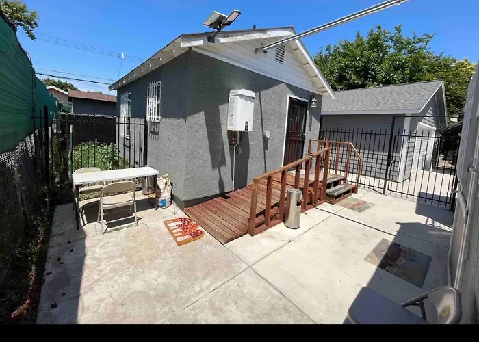 Charming Casita All Too Yourself Near Midtown